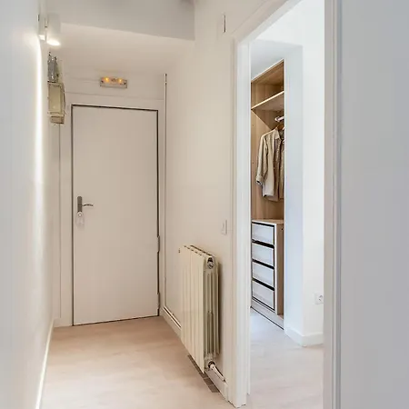 4071 - Ab Centric In Raval